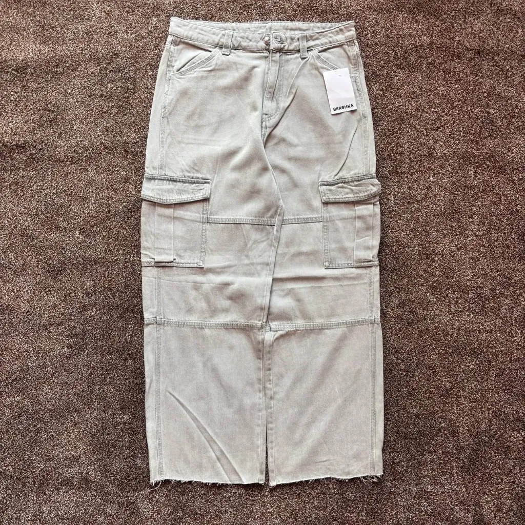 H & M-32 (Wide Leg)