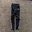 Umbro 26-32 (Adjustable)