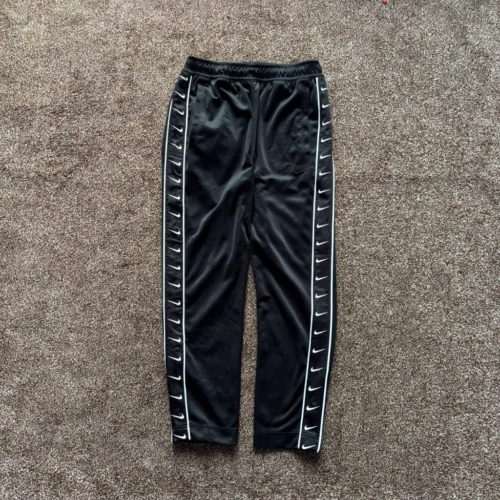 Nike 28-32 (Adjustable)