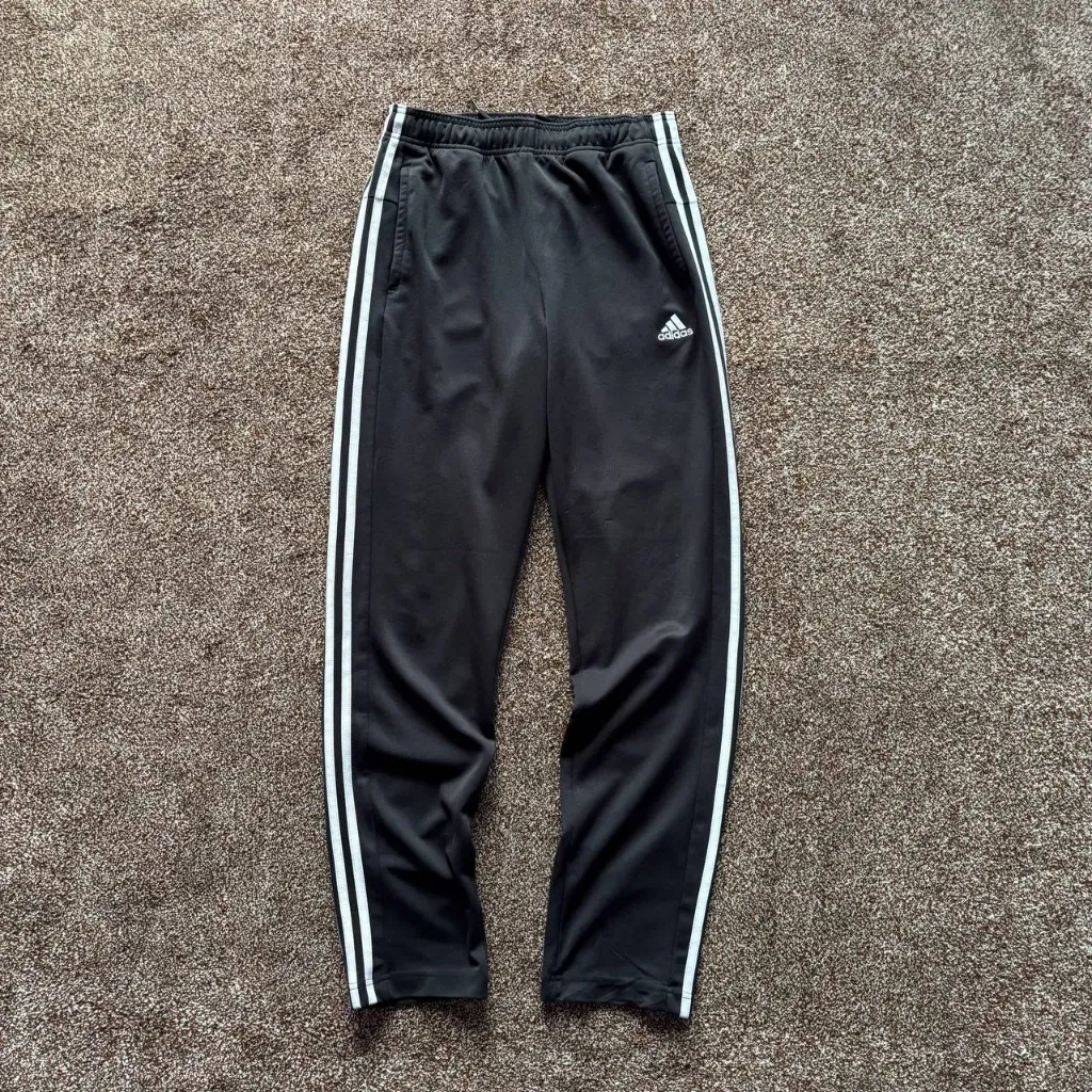 Adidas 28-32 (Adjustable)