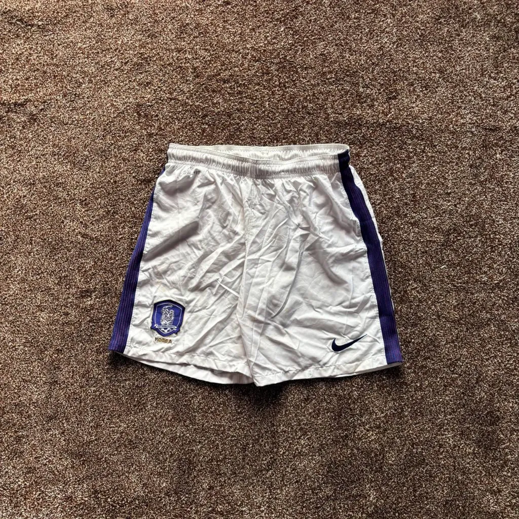 Nike ( 30,32,34)