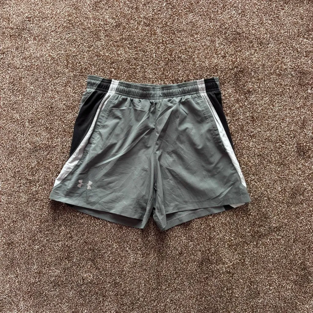 Under Armour (30,32,34)