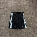 Adidas (30,32,34,36)