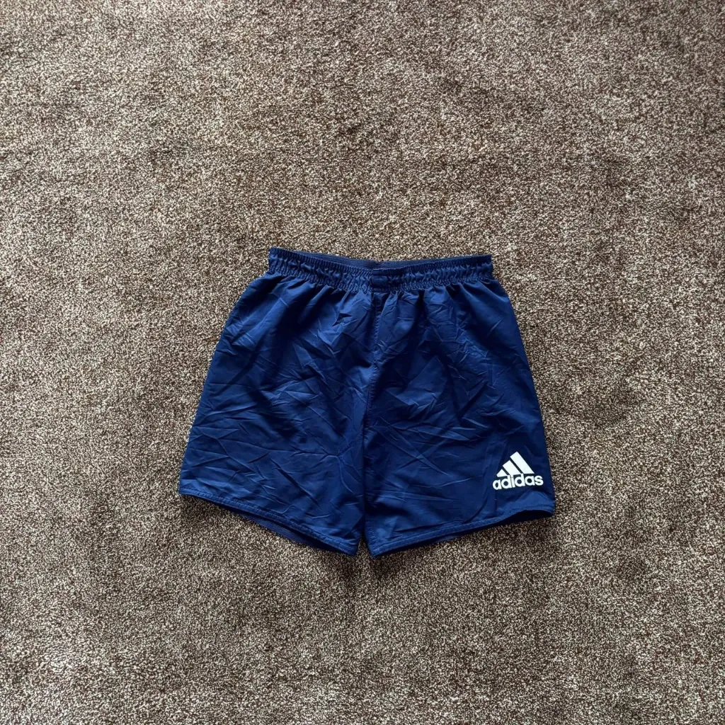Adidas (26,28,30)