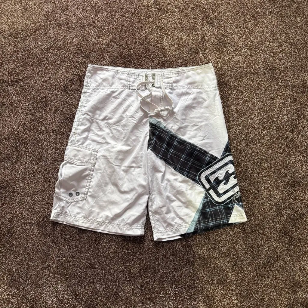 Billabong (36,38)