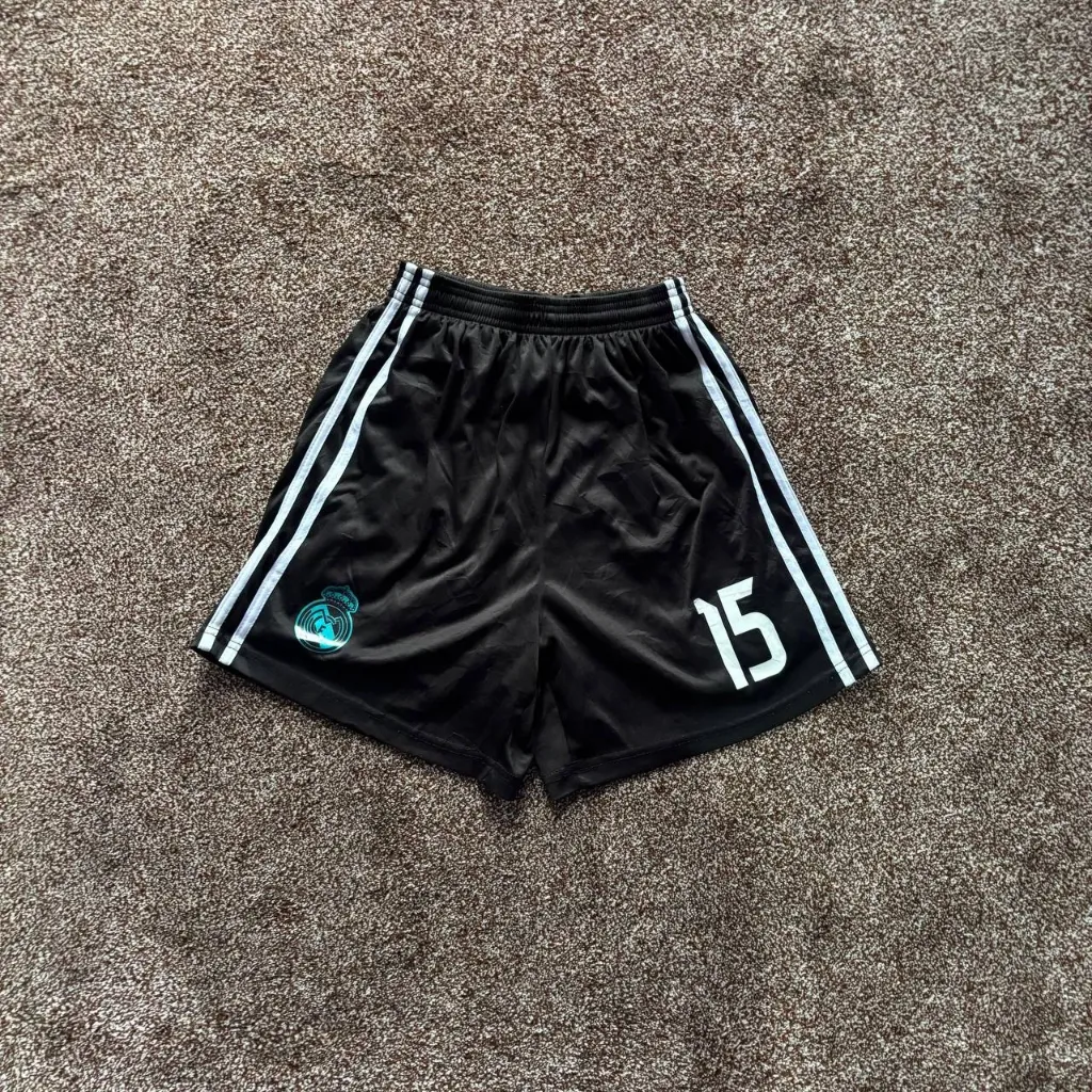 Football Club (28,30,32)