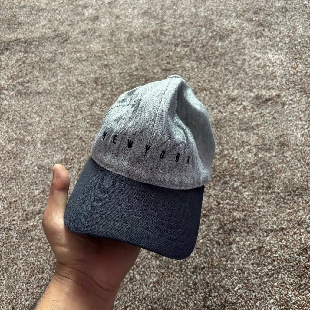 Vintage New York Two-Tone Script Embroidery Cap – Grey/Black