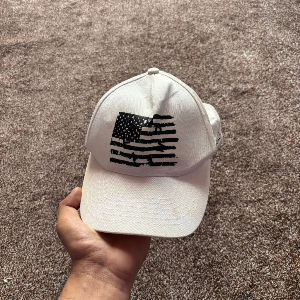Vintage Distressed US Flag Graphic Cap – Off-White