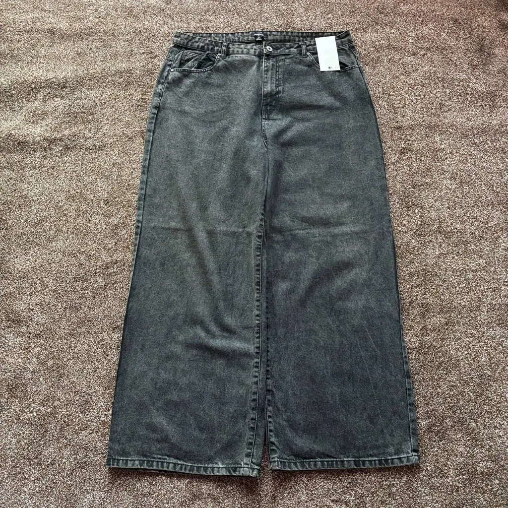 Boohoo Man-38 (Wide Leg)