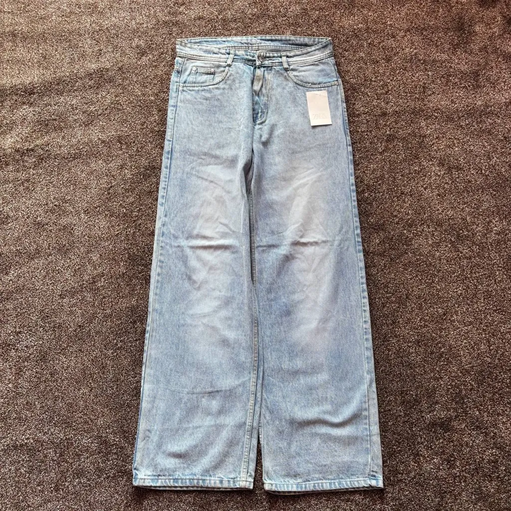 Essentials-32 (Wide Leg)